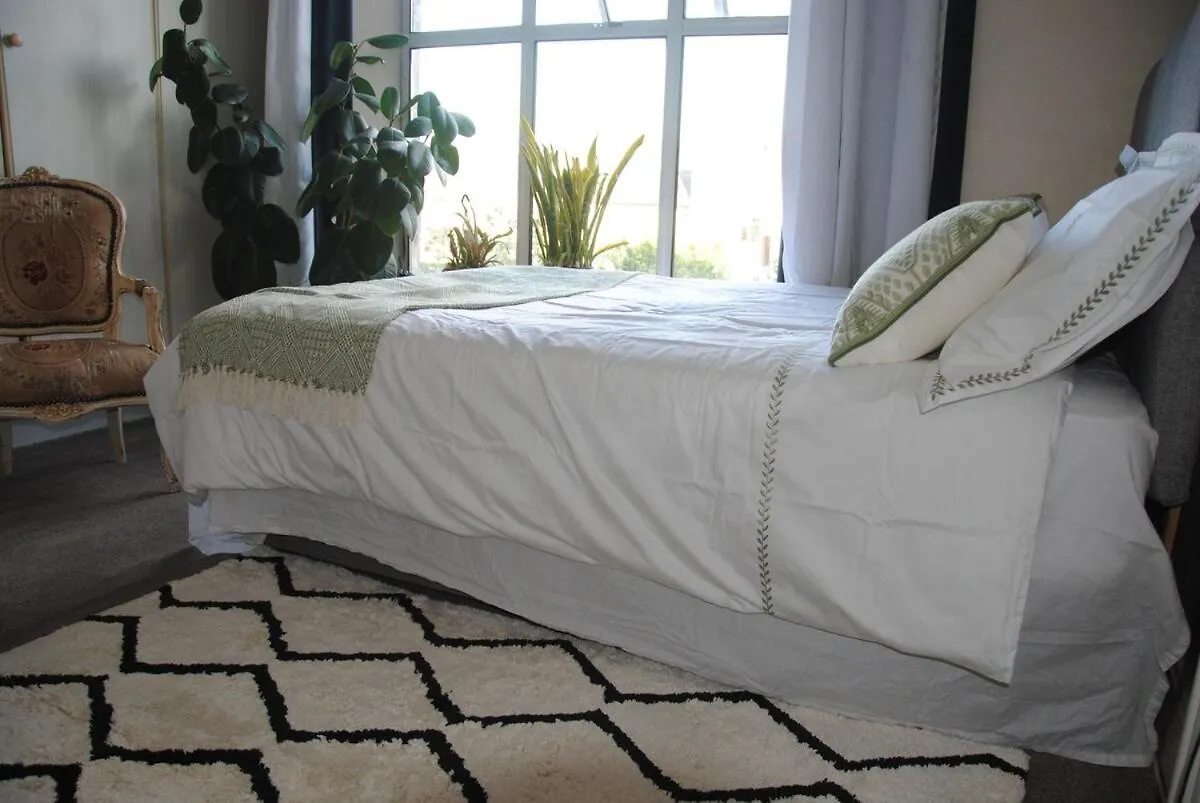 Апартаменты Cosy Flat Located On Town Дублин 0*,  Ирландия
